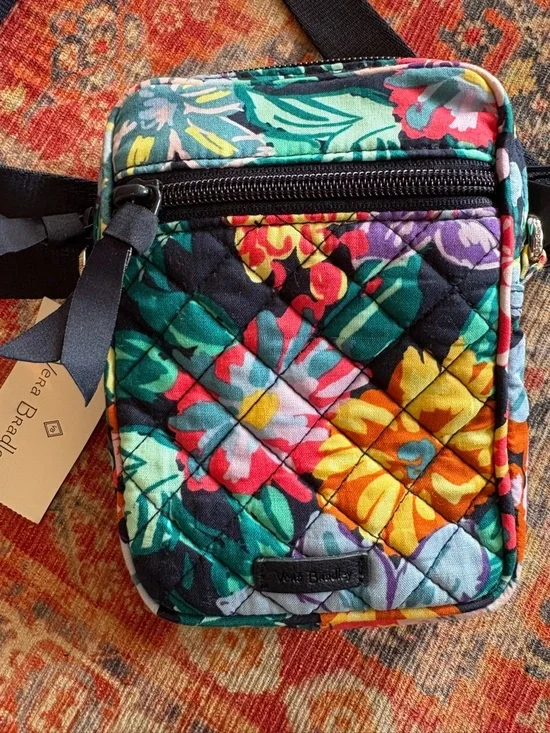 Vera Bradley Small Convertible Crossbody NWT - Picture 2 of 5